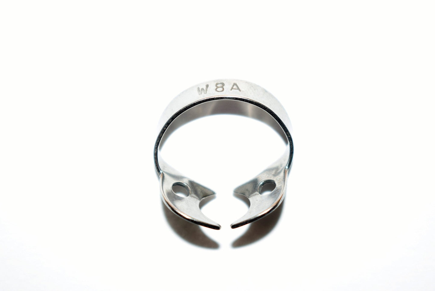 Kit 11 Grapas de Aislamiento - Alpha Dental Soluciones